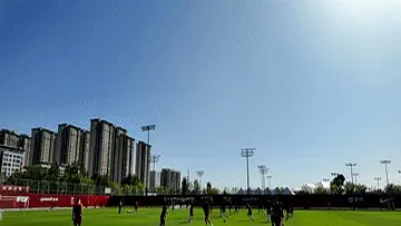 出色的团队, 球员们都将, 地上奔跑